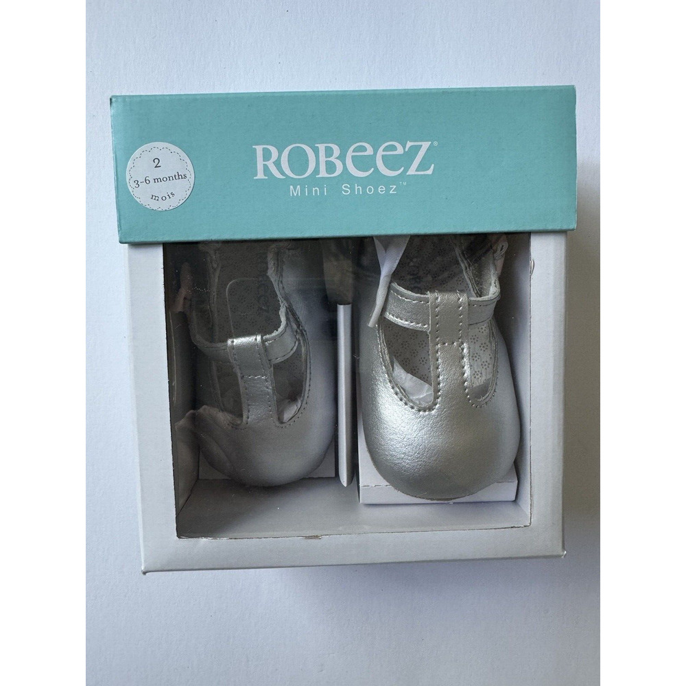 New Robeez Mini Shoez Size 3 to 6 Months Teagan's Tee Strap Silver Leather